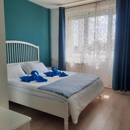 Cozy Apartment At Gara De Nord Bukarest Kültér fotó