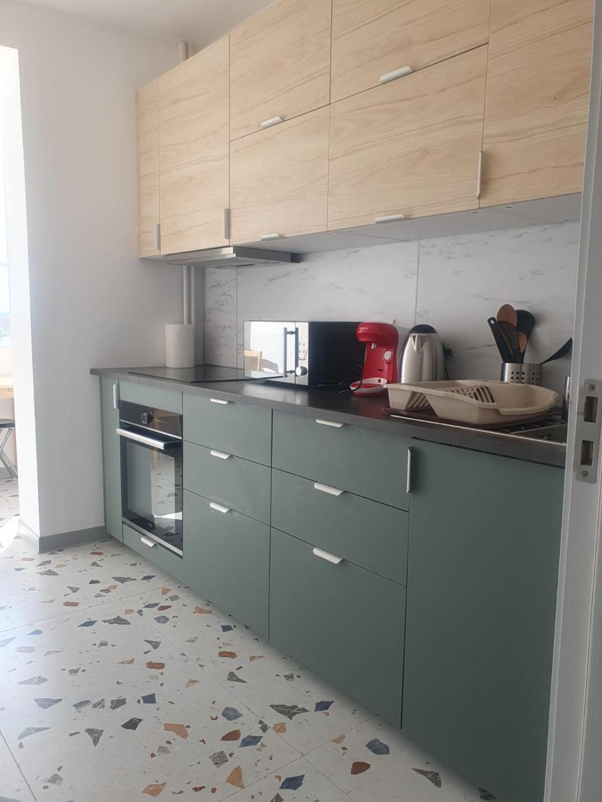 Cozy Apartment At Gara De Nord Bukarest Kültér fotó